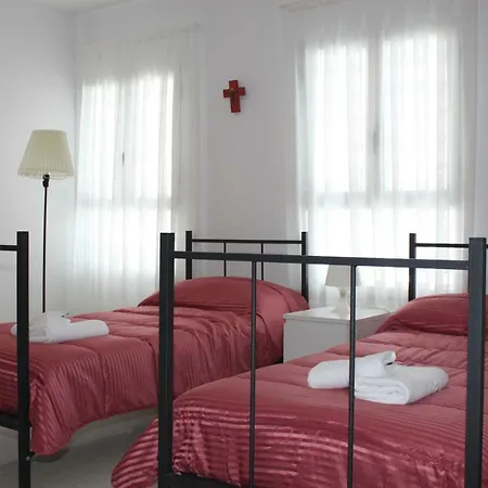 Centro Cristo Rey Otel 3*