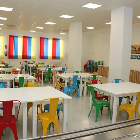 Centro Cristo Rey 3*