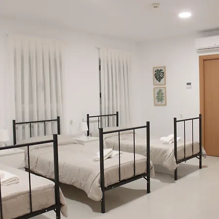 Centro Cristo Rey Ξενοδοχείο